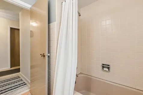 2225 West Touhy Avenue Chicago IL 60645