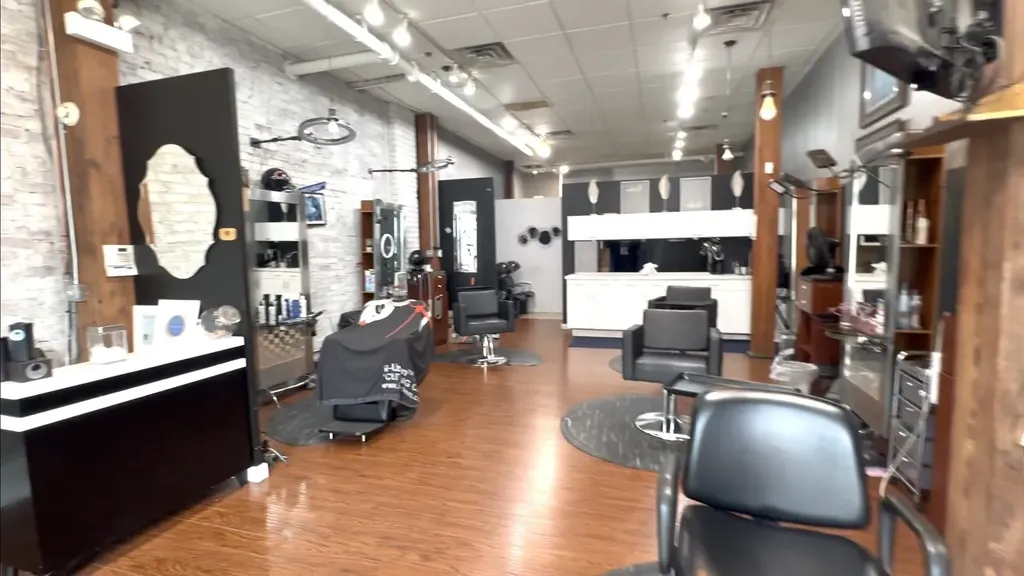 2043 West Grand Avenue Chicago IL 60612