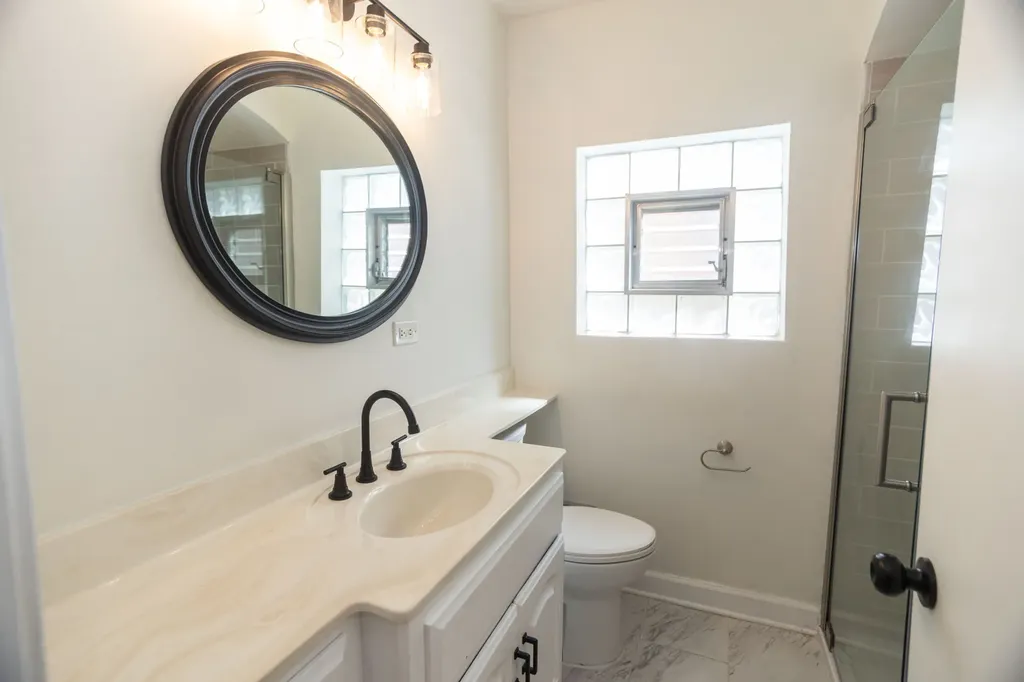 3924 North Oconto Avenue Chicago IL 60634