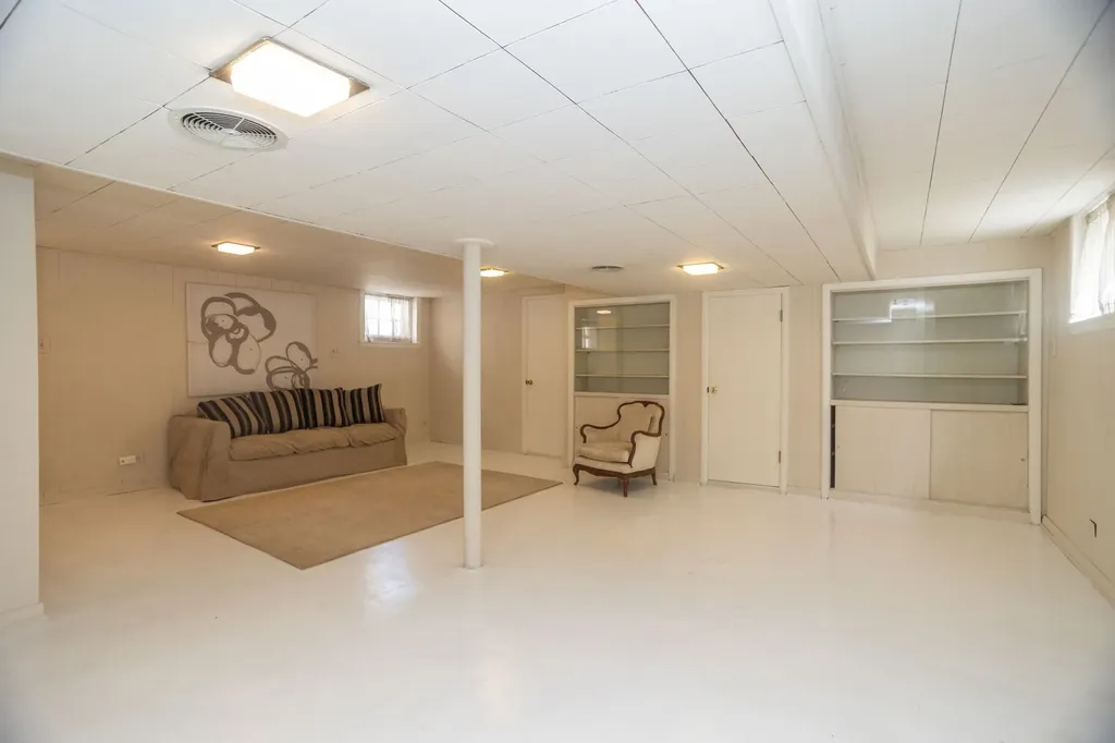 3924 North Oconto Avenue Chicago IL 60634