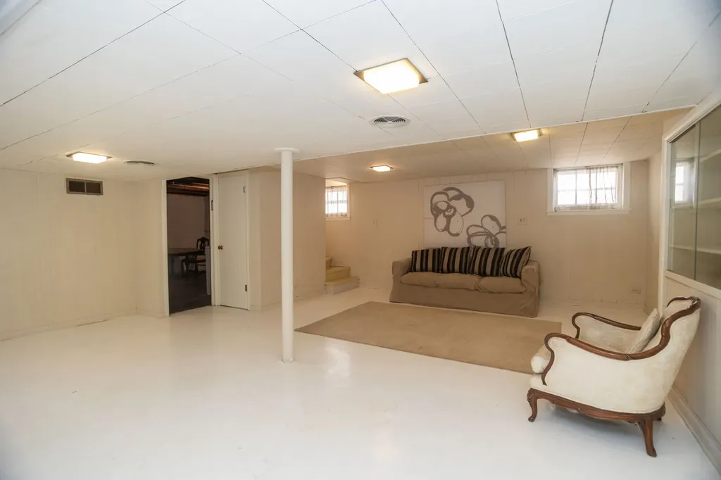 3924 North Oconto Avenue Chicago IL 60634