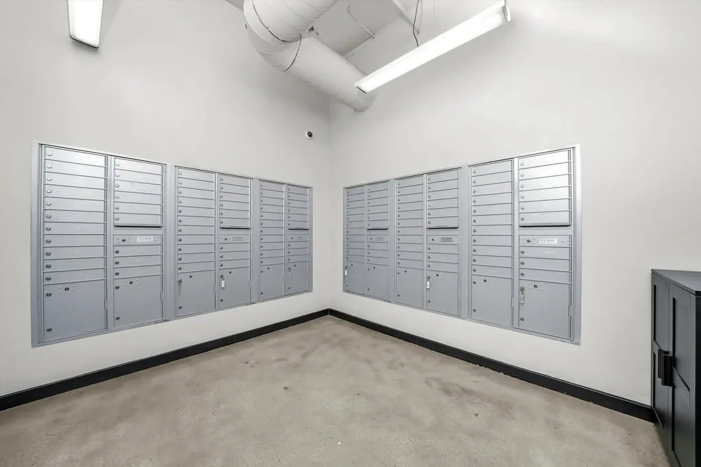 50 East 16th Street Chicago IL 60616