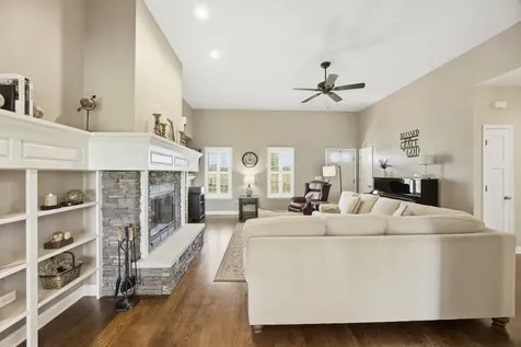 20809 Bunker Hill Road Marengo IL 60152