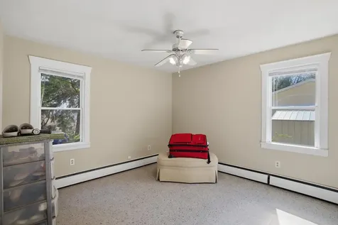 612 Oak Street Woodstock IL 60098