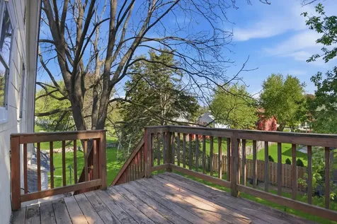 612 Oak Street Woodstock IL 60098