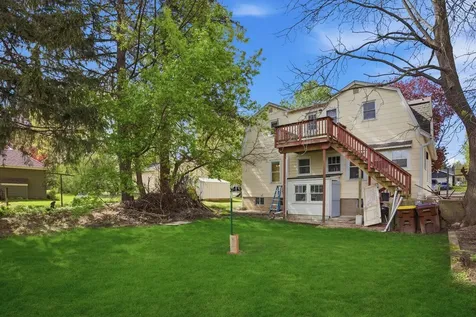 612 Oak Street Woodstock IL 60098