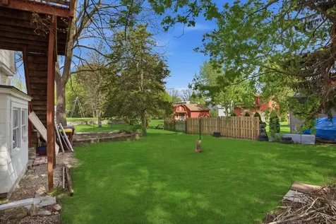 612 Oak Street Woodstock IL 60098