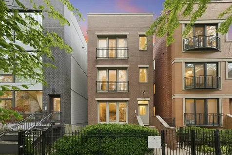2416 West Thomas Street Chicago IL 60622