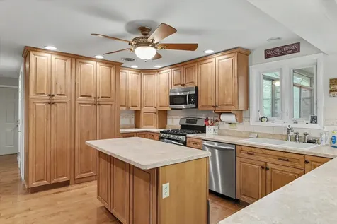 401 Turkey Farm Road Mahomet IL 61853