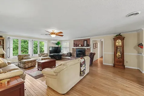 401 Turkey Farm Road Mahomet IL 61853