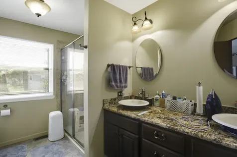 17 Buchanan Lane Streamwood IL 60107