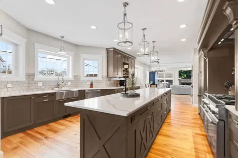 205 West Cook Avenue Libertyville IL 60048