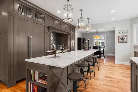 205 West Cook Avenue Libertyville IL 60048