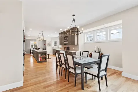 205 West Cook Avenue Libertyville IL 60048