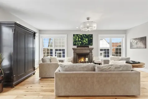 205 West Cook Avenue Libertyville IL 60048