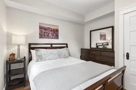 205 West Cook Avenue Libertyville IL 60048