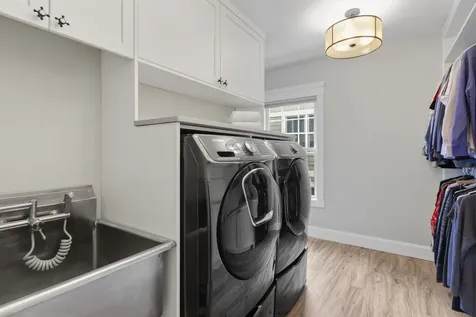 205 West Cook Avenue Libertyville IL 60048
