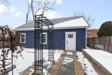 205 West Cook Avenue Libertyville IL 60048
