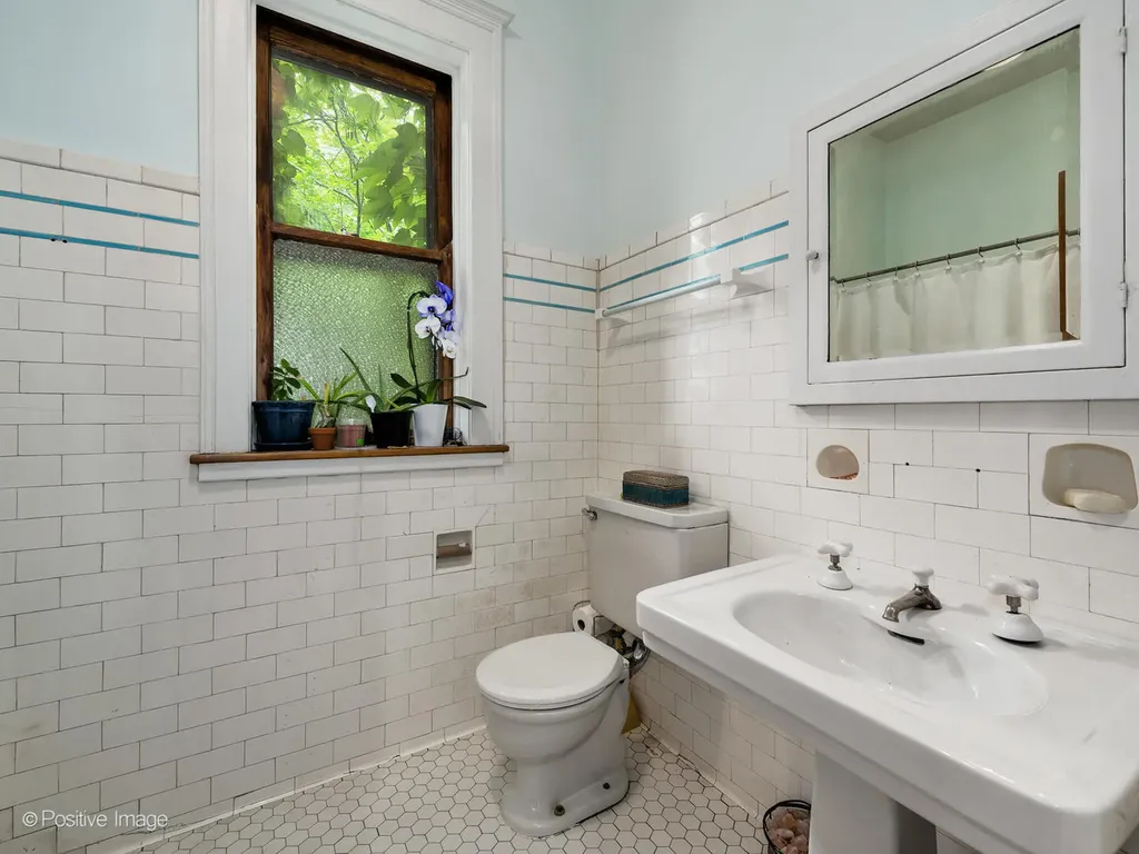 2330 North Kedzie Boulevard Chicago IL 60647
