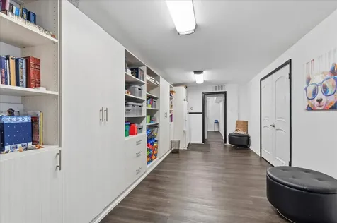 2732 West Estes Avenue Chicago IL 60645