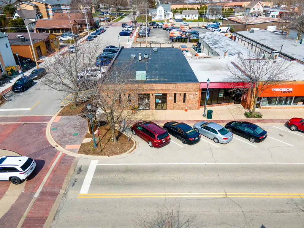 102-106 Center Street Grayslake IL 60030