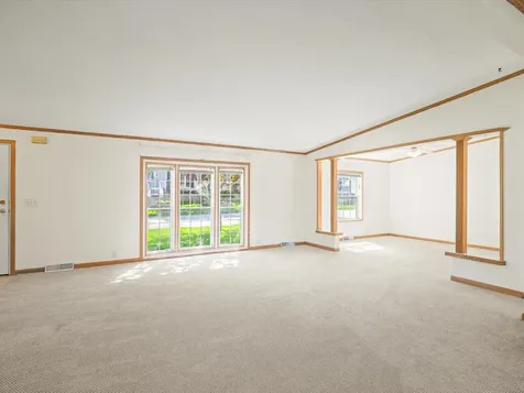 8438 Hickory Tree Drive Machesney Park IL 61115