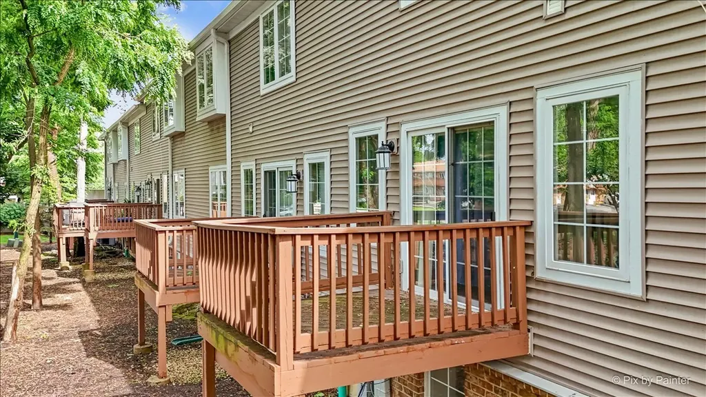 3822 Ashley Court Rolling Meadows IL 60008