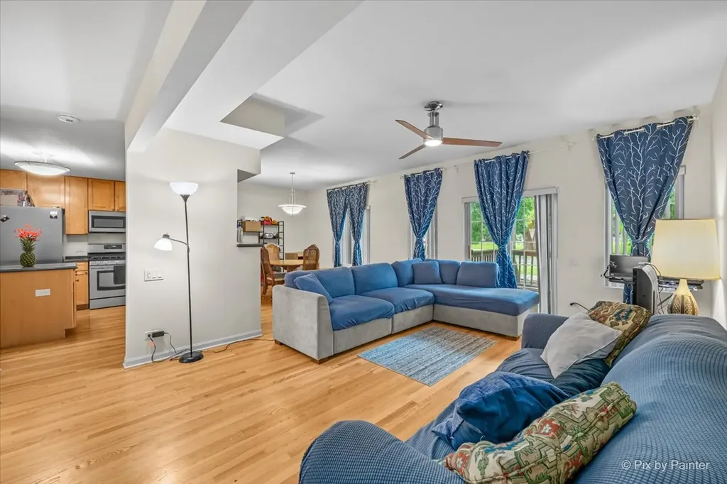 3822 Ashley Court Rolling Meadows IL 60008