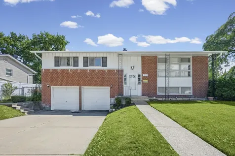 1035 East Plate Drive Palatine IL 60074