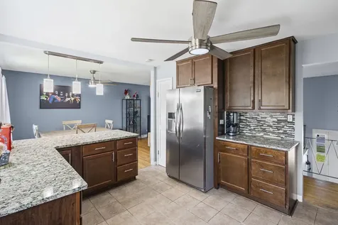 1035 East Plate Drive Palatine IL 60074