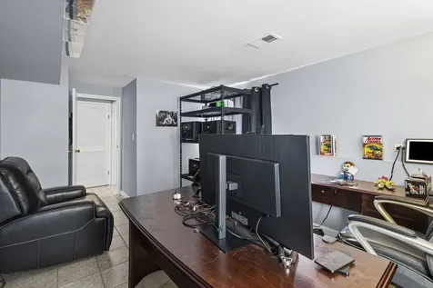 1035 East Plate Drive Palatine IL 60074