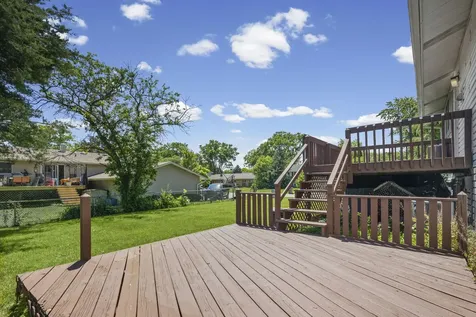 1035 East Plate Drive Palatine IL 60074