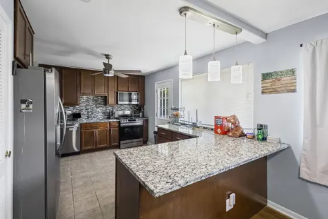 1035 East Plate Drive Palatine IL 60074