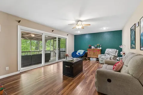 571 26TH Avenue Court East Moline IL 61244