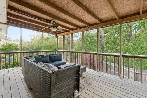 571 26TH Avenue Court East Moline IL 61244