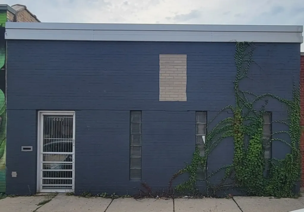 4447 West Belmont Avenue Chicago IL 60641