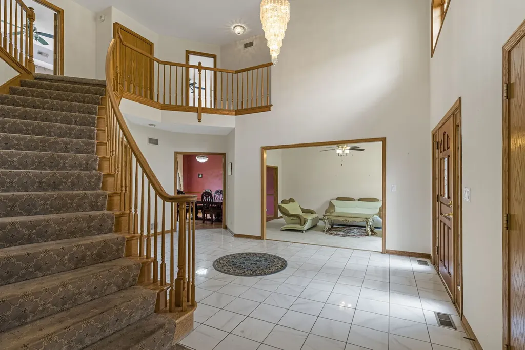 40322 North Golden Eagle Court Antioch IL 60002