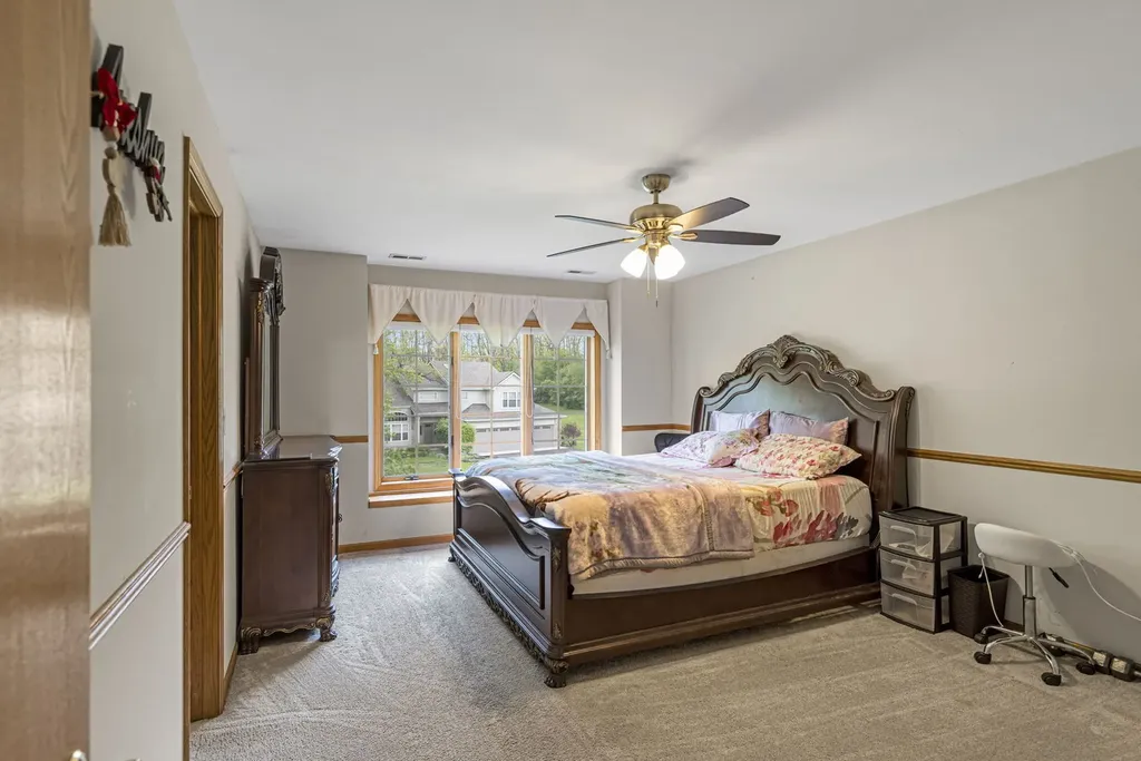 40322 North Golden Eagle Court Antioch IL 60002