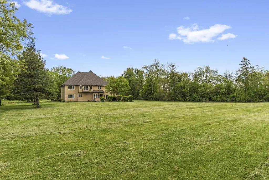 40322 North Golden Eagle Court Antioch IL 60002
