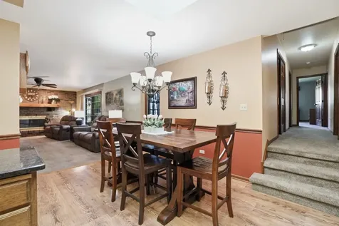 18070 Whitman Lane Lansing IL 60438