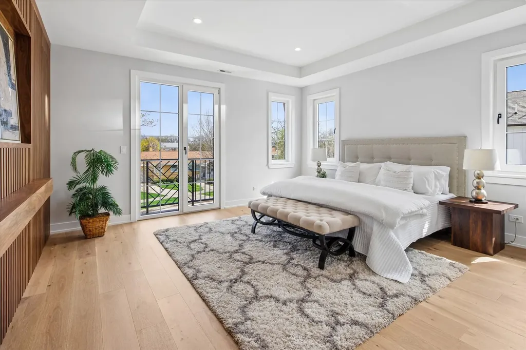 6022 North Ionia Avenue Chicago IL 60646