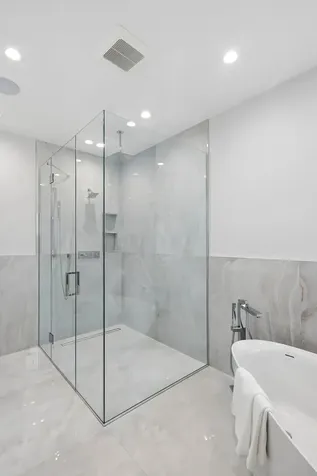 6022 North Ionia Avenue Chicago IL 60646