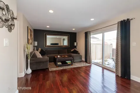 17W764 Lowell Lane Villa Park IL 60181