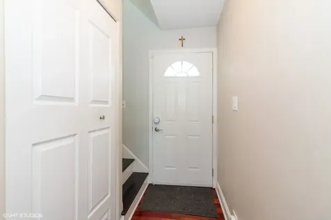 17W764 Lowell Lane Villa Park IL 60181