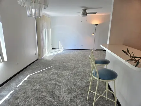 6839 Kingston Road Tinley Park IL 60477