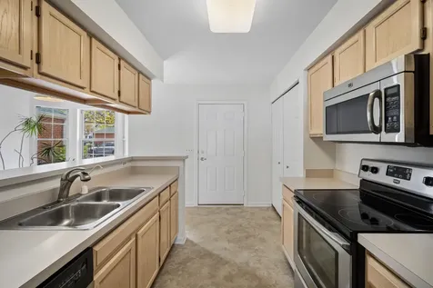 103 Meadowbrook Lane Lake Bluff IL 60044