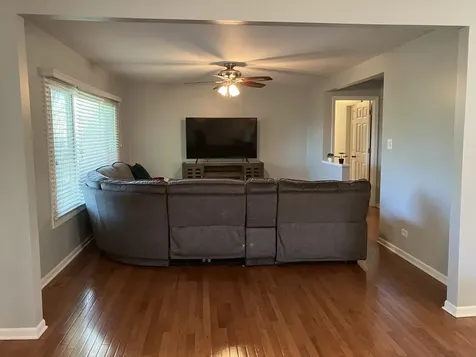 254 Placid Way Elk Grove Village IL 60007
