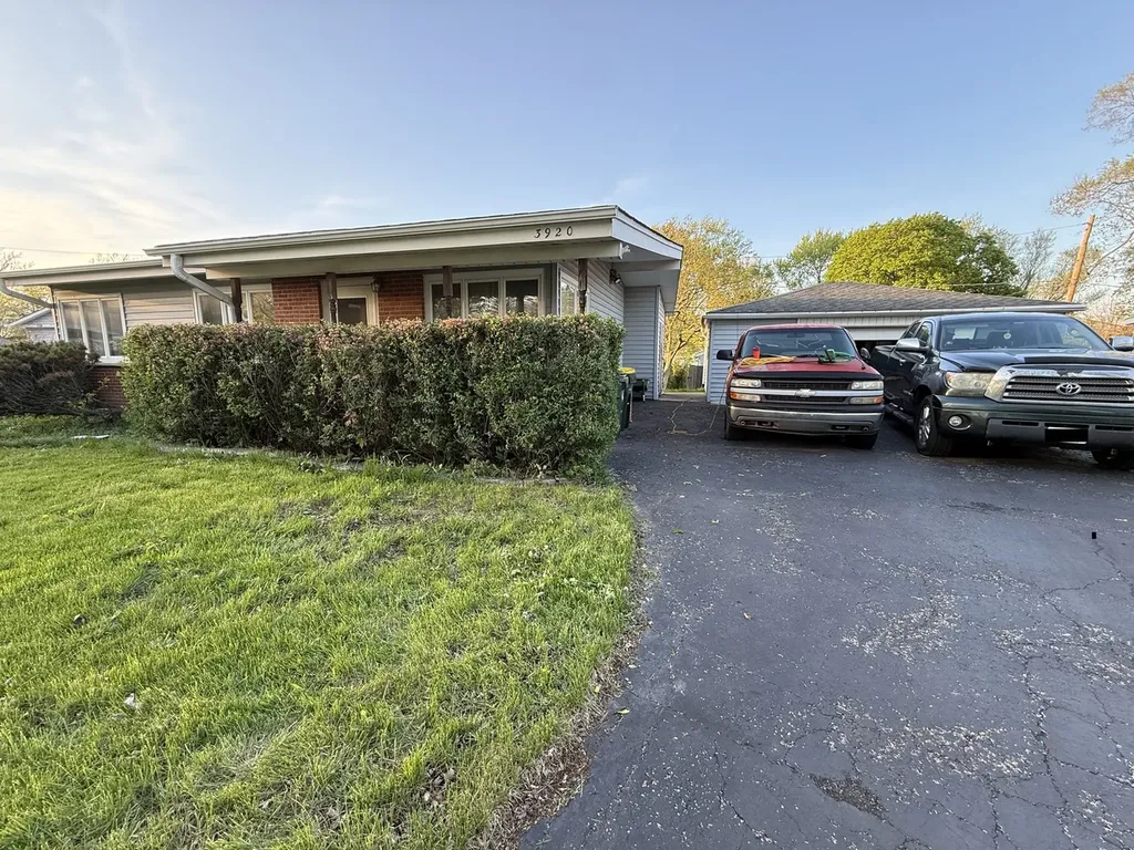 3920 Wren Court Rolling Meadows IL 60008
