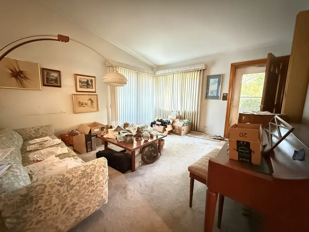 3920 Wren Court Rolling Meadows IL 60008