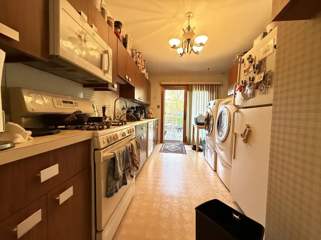 3920 Wren Court Rolling Meadows IL 60008